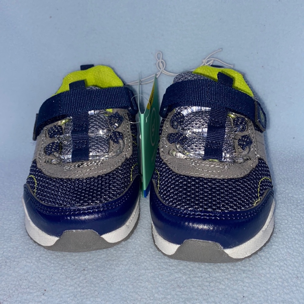 Surprize by Stride Rite shoes for baby size 6